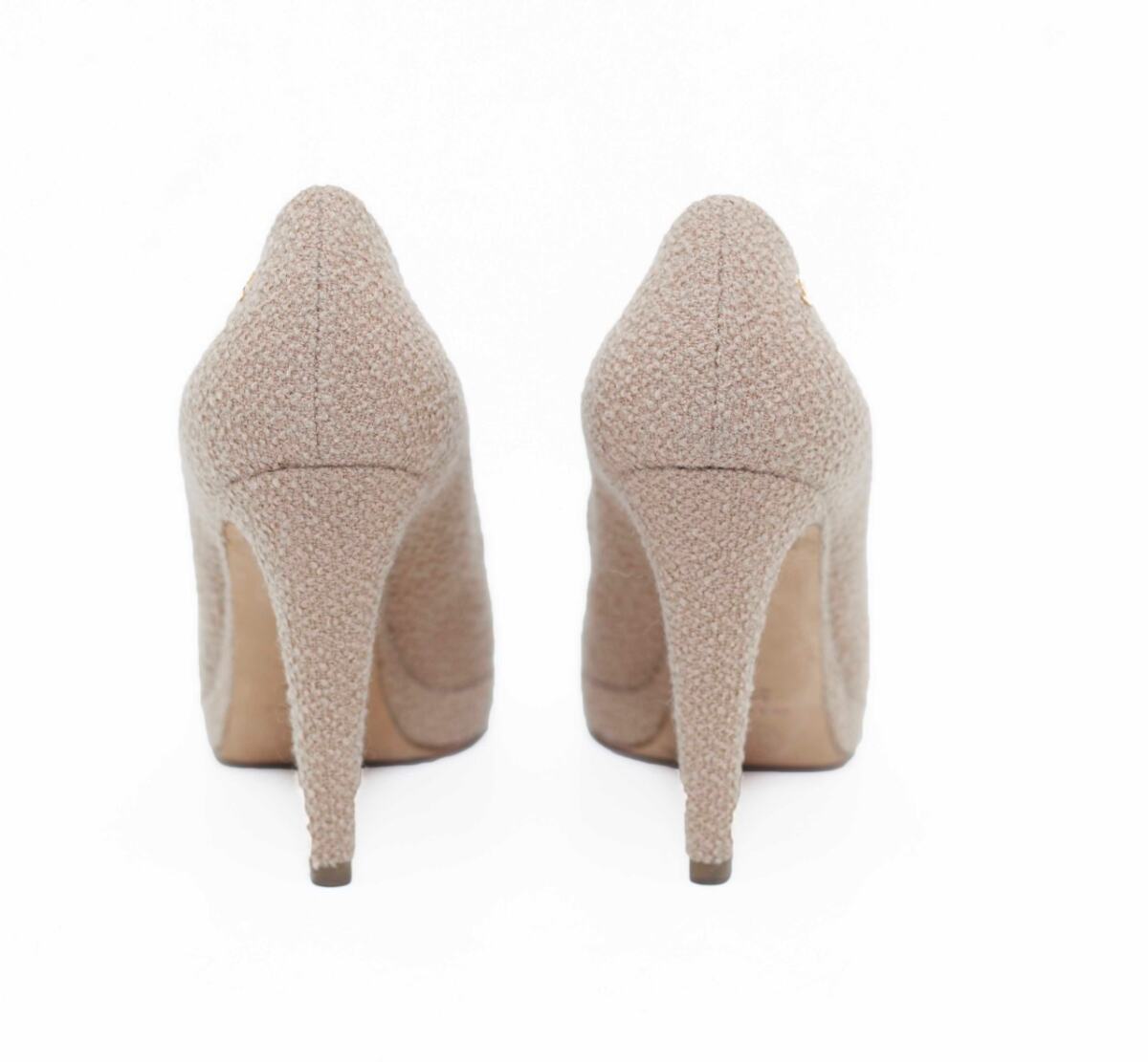 Sapato Chanel bege de tecido sola 39,5