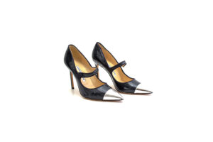 Sapato Manolo Blahnik Bico Prata Tam. 39,5