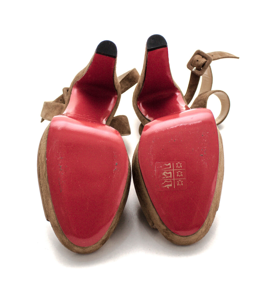Sapato Louboutin Plataforma Caramelo Tam. 39