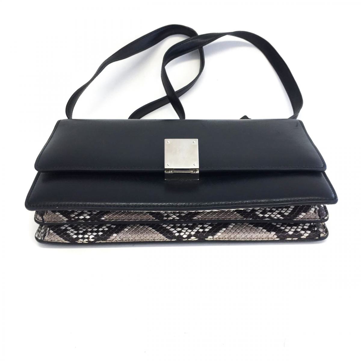 Bolsa Celine Box preta com pytthon