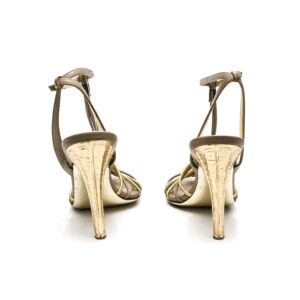 Sandália Salvatore Ferragamo Bege e Dourado Tam. 6,5
