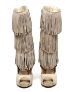 Bota Louboutin Fringe Cutout Boots Off White Tam. 38