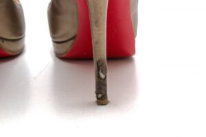 Peep Toe Louboutin Bronze Tam. 39,5