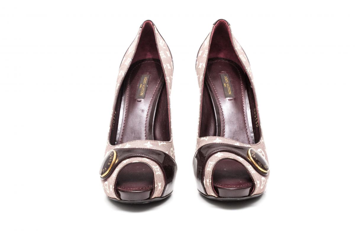 Sapato Peep Toe Louis Vuitton Vinho Tam. 40