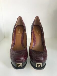 Sandália Fendi vinho, sola 37,5