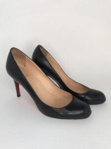 Sapato Louboutin sola 38,5