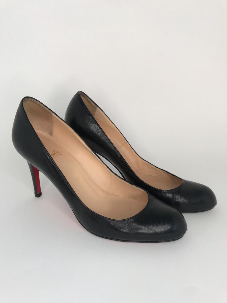 Sapato Louboutin sola 38,5