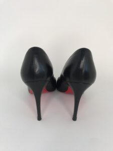 Sapato Louboutin sola 38,5