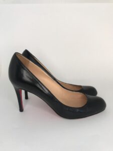 Sapato Louboutin sola 38,5