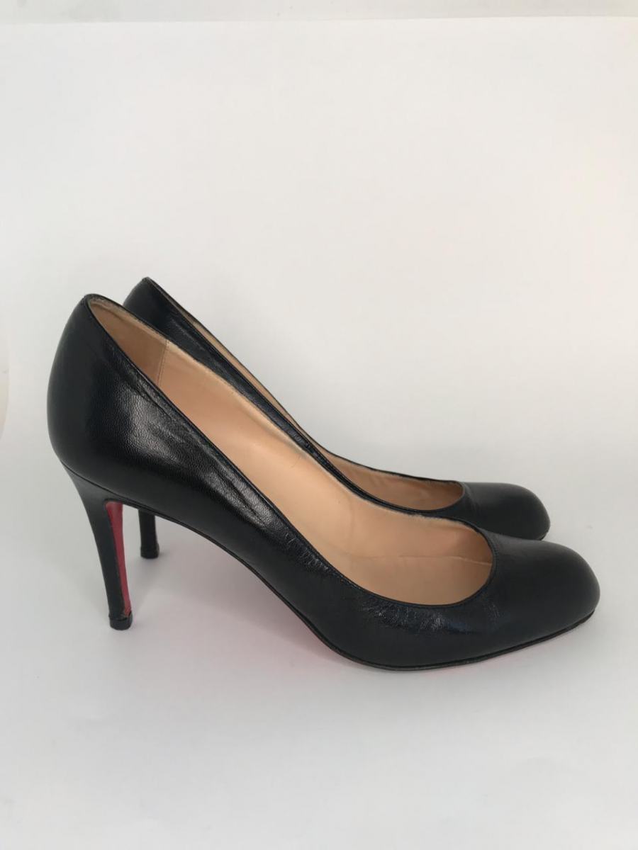 Sapato Louboutin sola 38,5