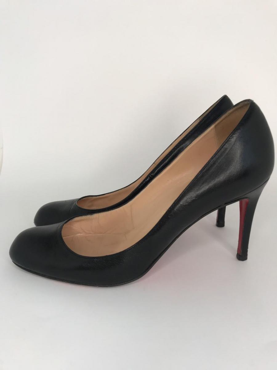 Sapato Louboutin sola 38,5